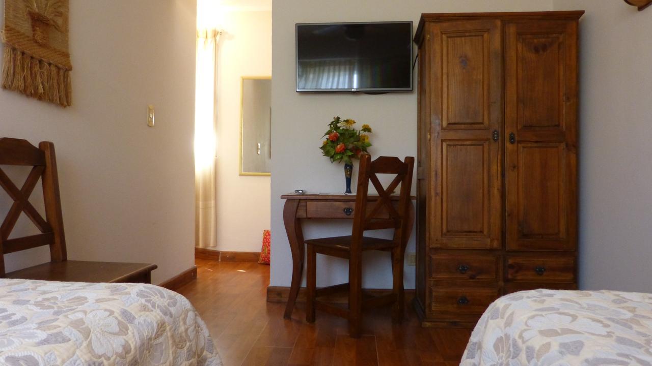 Hotel El Descanso Junín Eksteriør billede